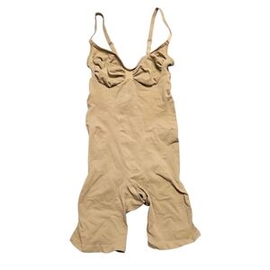 Skims Seamless Sculpt Mid Thigh Bodysuit Body Shaper Sculpting Clay Small NWOT